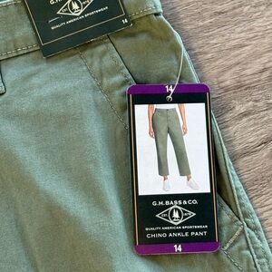 G.H. Bass & Co. Olive Chino Pants